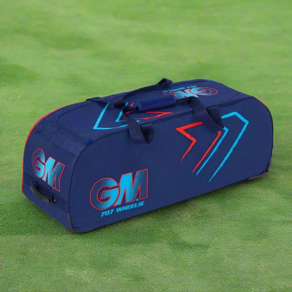 Gunn & Moore 707 Wheelie Bag Blue/White