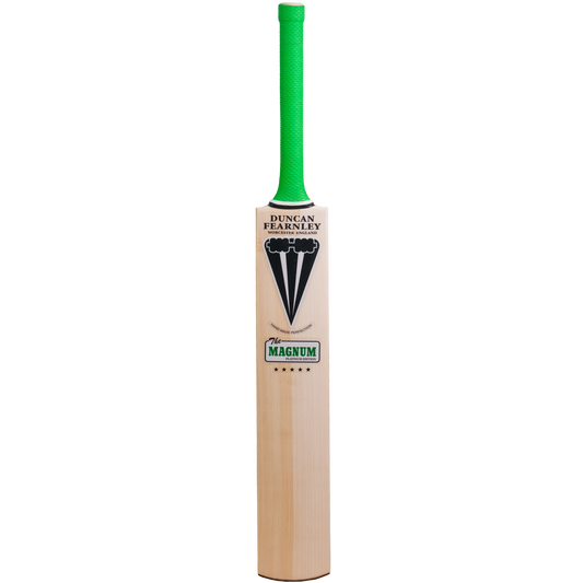 Duncan Fearnley Magnum Platinum 5 Star Cricket Bat